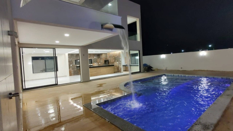 Imagem Casa com 4 Quartos à Venda, 282 m² em Centro - Barra Dos Coqueiros Imagem Casa com 4 Quartos à Venda, 282 m² em Centro - Barra Dos Coqueiros
