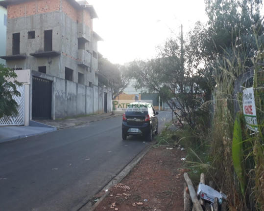 Imagem Terreno à Venda, 250 m² em Jardim Europa - Jaguariúna Imagem Terreno à Venda, 250 m² em Jardim Europa - Jaguariúna