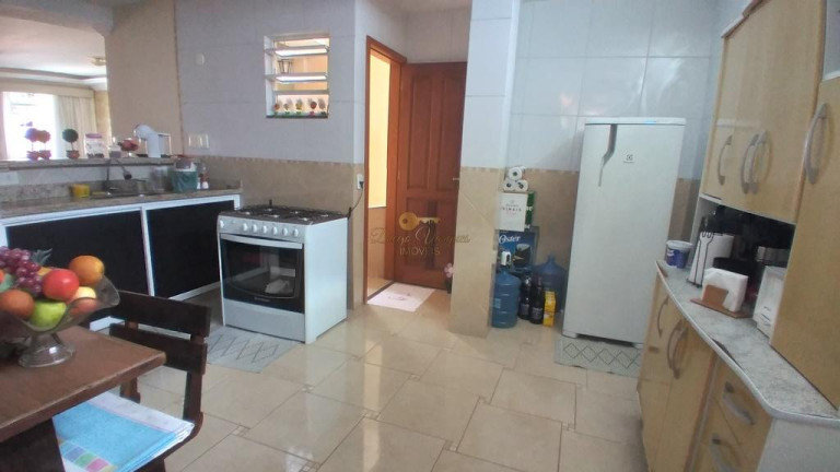 Imagem Apartamento com 3 Quartos à Venda, 144 m² em São Pedro - Teresópolis Imagem Apartamento com 3 Quartos à Venda, 144 m² em São Pedro - Teresópolis