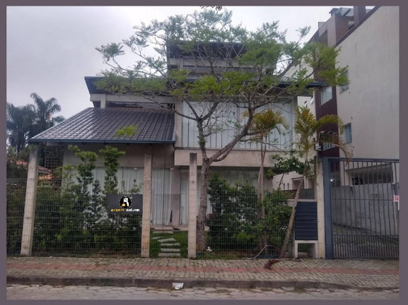 Imagem Casa com 3 Quartos à Venda, 184 m² em Bombas - Bombinhas