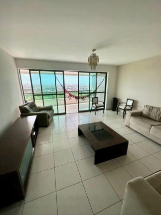 Imagem Apartamento com 4 Quartos à Venda, 240 m² em Caxanga - Recife