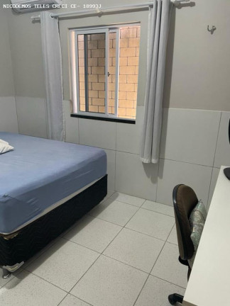 Imagem Casa com 2 Quartos à Venda, 65 m² em Araturi - Caucaia