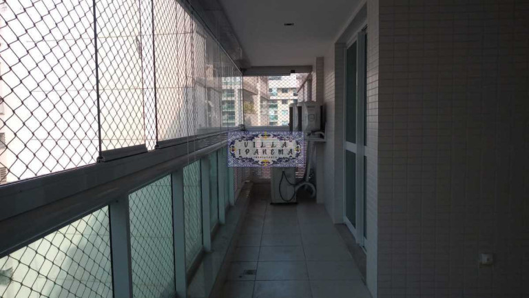 Imagem Apartamento com 3 Quartos à Venda, 158 m² em Icaraí - Niterói Imagem Apartamento com 3 Quartos à Venda, 158 m² em Icaraí - Niterói