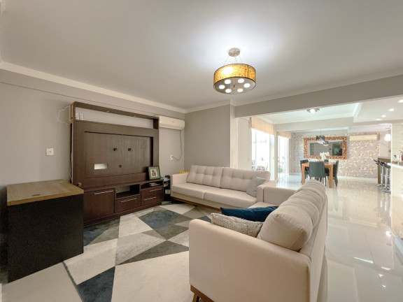 Imagem Casa com 4 Quartos à Venda, 290 m² em Estreito - Florianópolis