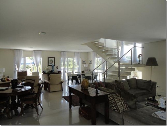 Imagem Casa com 4 Quartos à Venda, 450 m² em Vila Veloso - Carapicuíba Imagem Casa com 4 Quartos à Venda, 450 m² em Vila Veloso - Carapicuíba