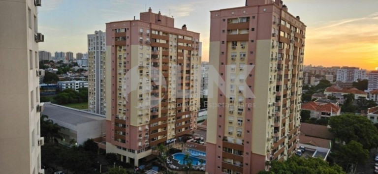 Imagem Apartamento com 3 Quartos à Venda, 65 m² em Vila Ipiranga - Porto Alegre