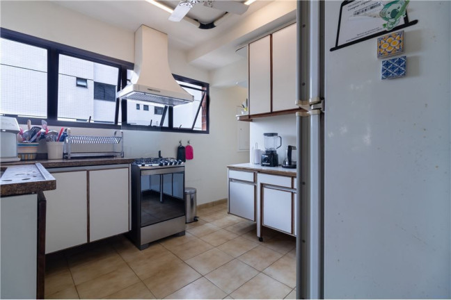 Imagem Apartamento com 4 Quartos à Venda, 251 m² em Real Parque - São Paulo