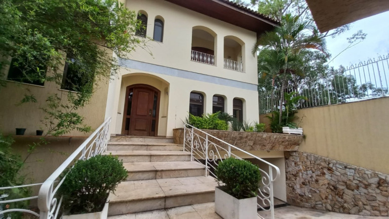 Imagem Sobrado com 5 Quartos à Venda, 506 m² em Jardim Peri Peri - São Paulo