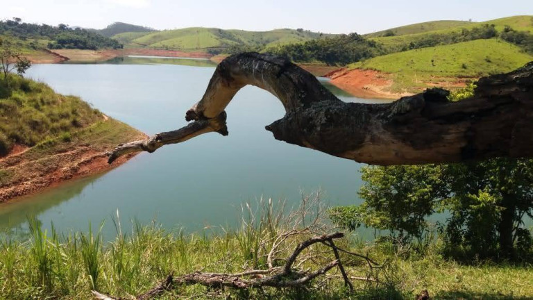 Imagem Chácara à Venda, 30 m² em Tapanhão - Jambeiro Imagem Chácara à Venda, 30 m² em Tapanhão - Jambeiro
