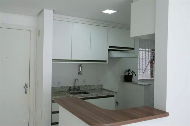 Imagem Apartamento com 2 Quartos à Venda, 87 m² em Santana - Porto Alegre Imagem Apartamento com 2 Quartos à Venda, 87 m² em Santana - Porto Alegre