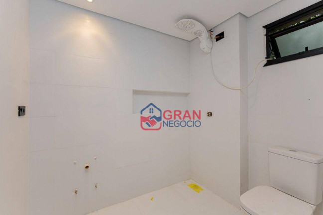 Imagem Casa com 3 Quartos para Alugar, 172 m² em Santa Felicidade - Curitiba Imagem Casa com 3 Quartos para Alugar, 172 m² em Santa Felicidade - Curitiba