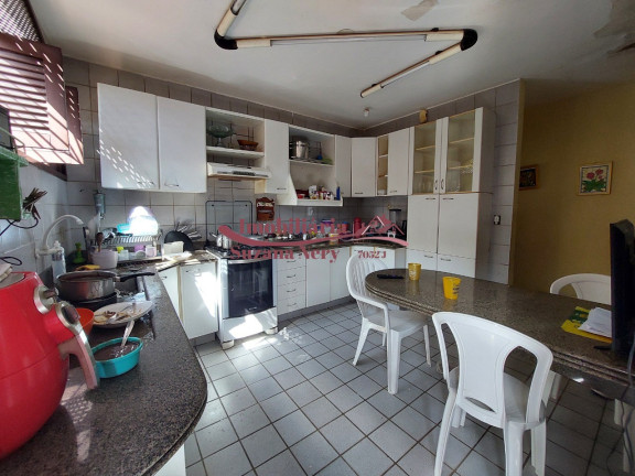 Imagem Casa com 3 Quartos à Venda, em Lagoa Nova - Natal Imagem Casa com 3 Quartos à Venda, em Lagoa Nova - Natal