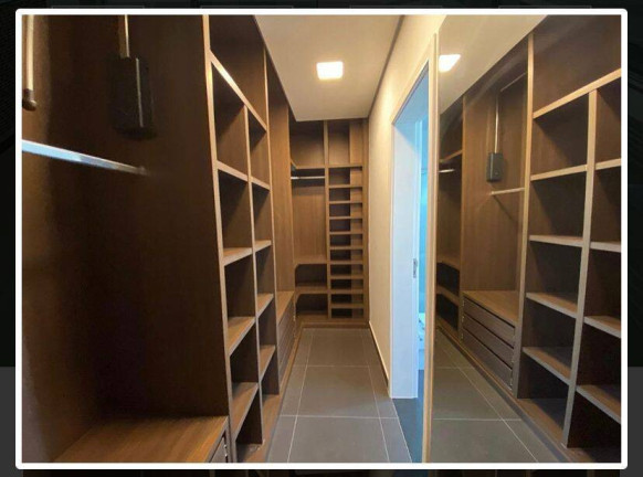 Imagem Imóvel com 4 Quartos à Venda, 5.360.000 m² em São Paulo - Barueri
