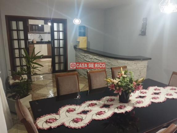 Imagem Casa com 1 Quarto à Venda, 60 m² em Alto Boqueirão - Curitiba Imagem Casa com 1 Quarto à Venda, 60 m² em Alto Boqueirão - Curitiba