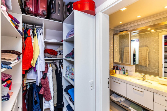 Imagem Apartamento com 3 Quartos à Venda, 137 m² em Rio Branco - Porto Alegre