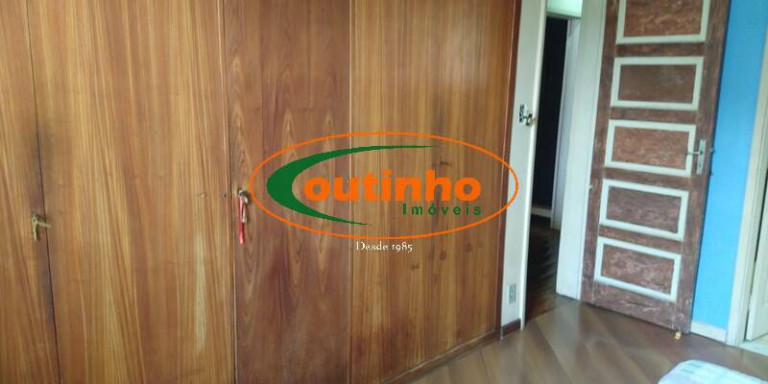 Imagem Apartamento com 4 Quartos à Venda, 140 m² em Tijuca - Rio De Janeiro Imagem Apartamento com 4 Quartos à Venda, 140 m² em Tijuca - Rio De Janeiro