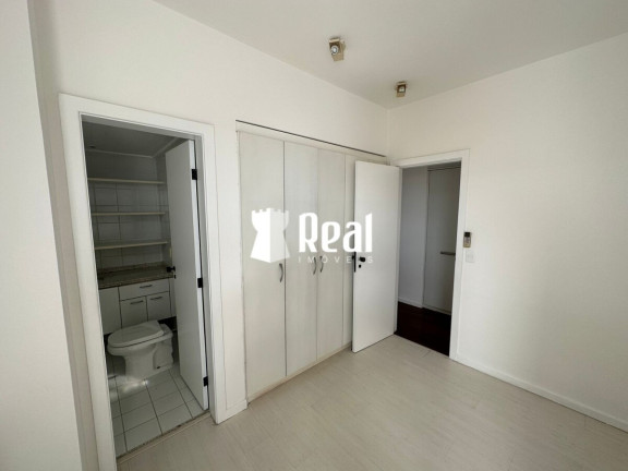 Imagem Apartamento com 4 Quartos para Alugar, 250 m² em Vitória - Salvador