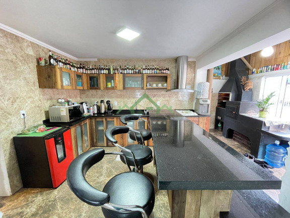 Imagem Casa com 4 Quartos à Venda, 97 m² em Centro - Balneário Barra Do Sul