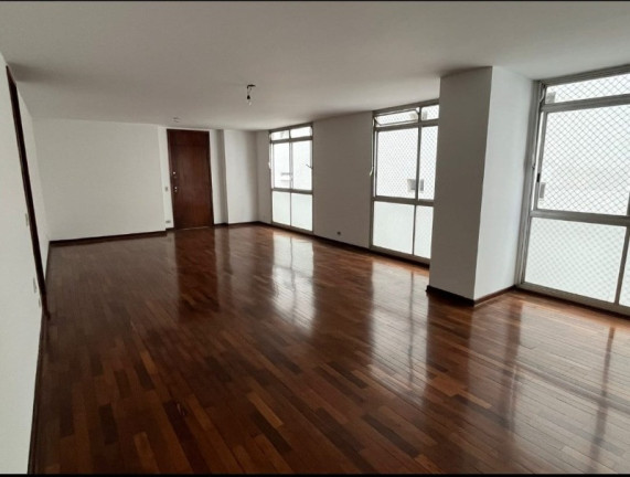 Imóvel com 4 Quartos à Venda, 180 m² em Santa Cecília - São Paulo