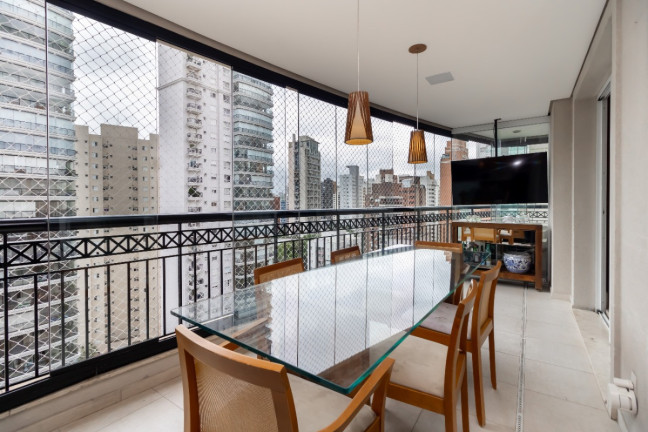 Apartamento com 4 Quartos à Venda, 170 m² em Vila Uberabinha - São Paulo