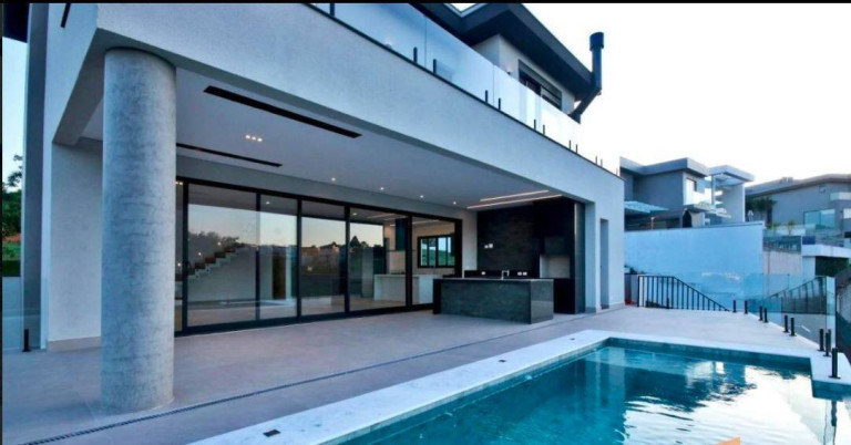 Imagem Casa com 4 Quartos à Venda, 379 m² em Alphaville - Santana De Parnaíba