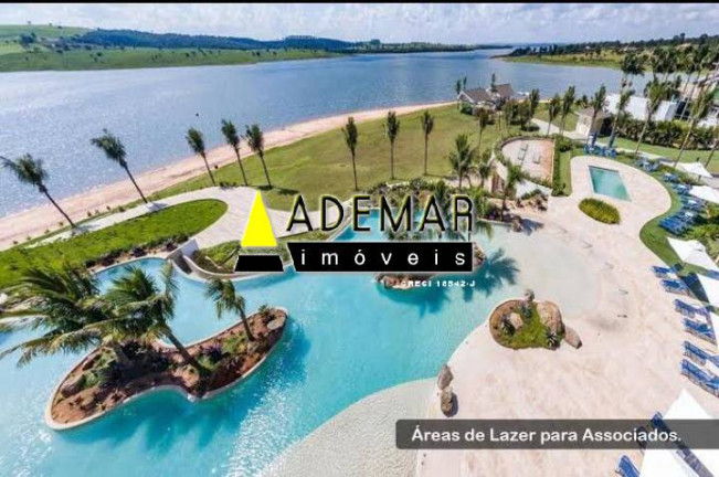 Imagem Casa com 4 Quartos à Venda, em Paranapanema Imagem Casa com 4 Quartos à Venda, em Paranapanema
