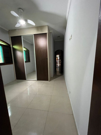 Imagem Casa com 2 Quartos à Venda, 120 m² em Vila Guilhermina - Praia Grande Imagem Casa com 2 Quartos à Venda, 120 m² em Vila Guilhermina - Praia Grande