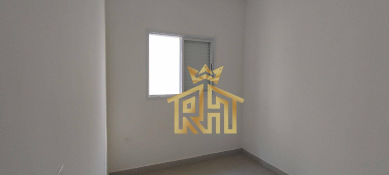 Imagem Sobrado com 2 Quartos à Venda, 45 m² em Maracanã - Praia Grande Imagem Sobrado com 2 Quartos à Venda, 45 m² em Maracanã - Praia Grande