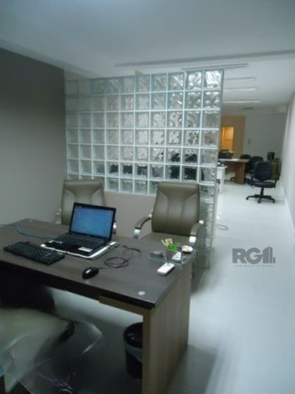 Imagem Sala Comercial à Venda ou Locação, 55 m² em Petrópolis - Porto Alegre Imagem Sala Comercial à Venda ou Locação, 55 m² em Petrópolis - Porto Alegre