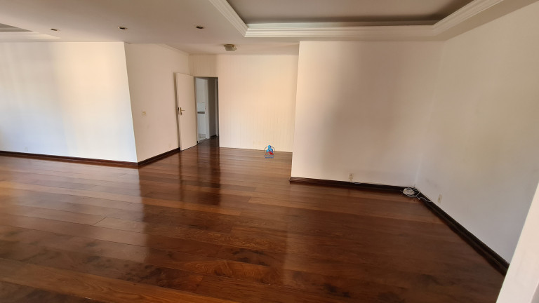 Imagem Casa com 4 Quartos à Venda, 400 m² em Jardim América - Bragança Paulista Imagem Casa com 4 Quartos à Venda, 400 m² em Jardim América - Bragança Paulista
