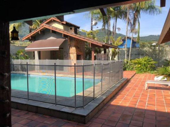 Casa com 3 Quartos à Venda, 350 m² em Boiçucanga - São Sebastião
