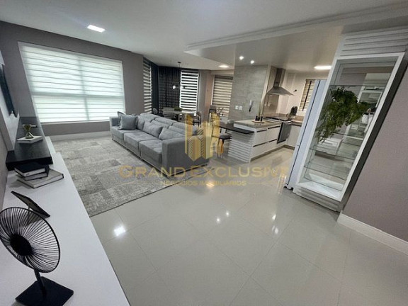 Imagem Apartamento com 3 Quartos à Venda, 135 m² em Centro - Balneário Camboriú Imagem Apartamento com 3 Quartos à Venda, 135 m² em Centro - Balneário Camboriú