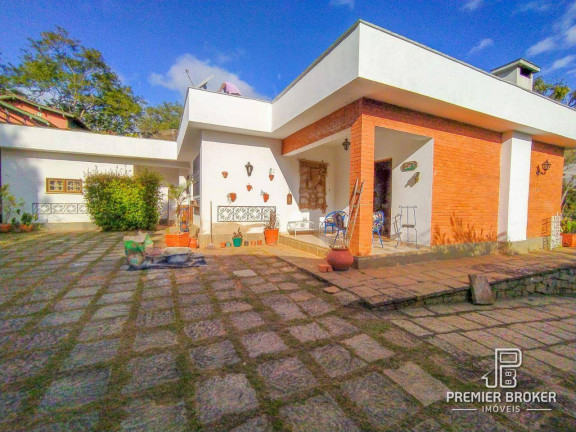 Imagem Casa com 4 Quartos à Venda, 330 m² em Albuquerque - Teresópolis