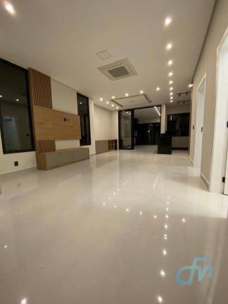 Imagem Casa com 4 Quartos à Venda, 243 m² em Jardim São Pedro - Mogi Das Cruzes Imagem Casa com 4 Quartos à Venda, 243 m² em Jardim São Pedro - Mogi Das Cruzes
