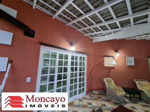 Sobrado com 3 Quartos à Venda, 337 m² em Loteamento Recanto Sandra - Caraguatatuba
