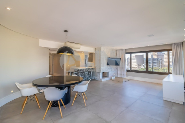 Apartamento com 2 Quartos à Venda, 118 m² em Petrópolis - Porto Alegre