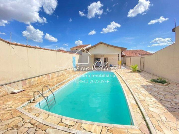 Imagem Casa com 3 Quartos à Venda, 530 m² em Vila São José - Taubaté Imagem Casa com 3 Quartos à Venda, 530 m² em Vila São José - Taubaté