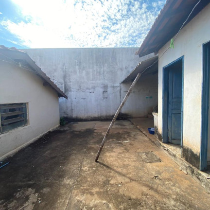 Imagem Casa com 3 Quartos à Venda, 110 m² em Junqueira - Lins