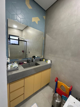 Imagem Casa de Condomínio com 3 Quartos à Venda, 214 m² em Grand Ville - Uberlândia Imagem Casa de Condomínio com 3 Quartos à Venda, 214 m² em Grand Ville - Uberlândia