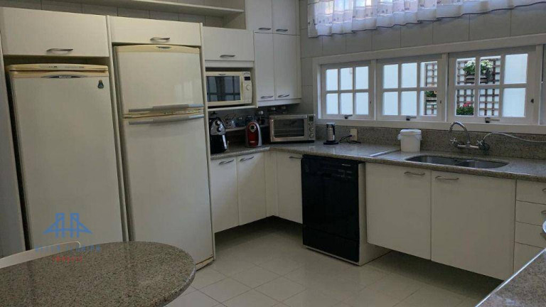 Imagem Casa com 3 Quartos à Venda, 376 m² em Córrego Grande - Florianópolis Imagem Casa com 3 Quartos à Venda, 376 m² em Córrego Grande - Florianópolis