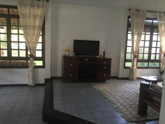 Imagem Casa com 4 Quartos à Venda, 242 m² em Centro - Camaçari