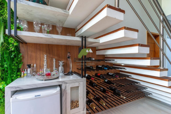 Imagem Casa com 3 Quartos à Venda, 313 m²