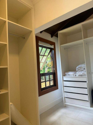 Imagem Casa com 3 Quartos à Venda, 350 m² em Praia Das Taquaras - Balneário Camboriú Imagem Casa com 3 Quartos à Venda, 350 m² em Praia Das Taquaras - Balneário Camboriú