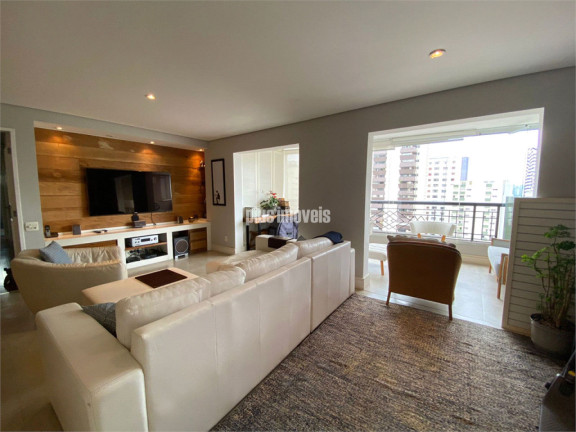 Apartamento com 3 Quartos à Venda, 128 m² em Moema - São Paulo