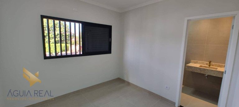 Imagem Sobrado com 3 Quartos à Venda, 147 m² em Vila Rosa Pires - Campo Grande Imagem Sobrado com 3 Quartos à Venda, 147 m² em Vila Rosa Pires - Campo Grande