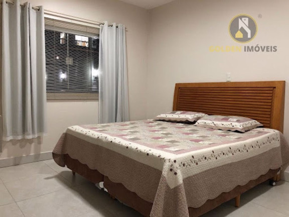 Imagem Casa com 3 Quartos para Temporada, 190 m² em Bombas - Bombinhas Imagem Casa com 3 Quartos para Temporada, 190 m² em Bombas - Bombinhas