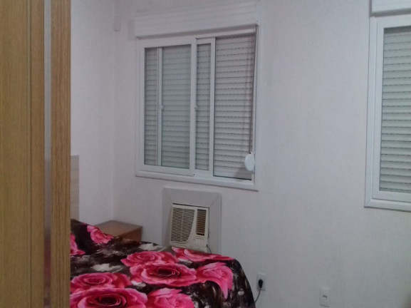 Imagem Casa com 2 Quartos à Venda, 75 m² em Hípica - Porto Alegre