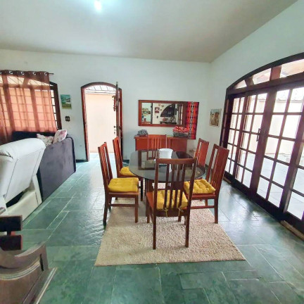 Imagem Casa com 3 Quartos à Venda, 350 m² em Estância Balneária Maria Helena Novaes - Peruíbe