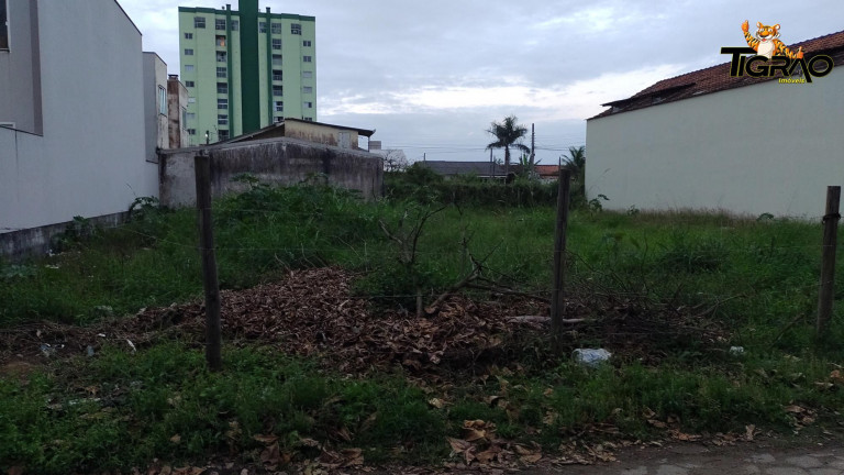 Imagem Terreno à Venda, 250 m² em Centro - Navegantes