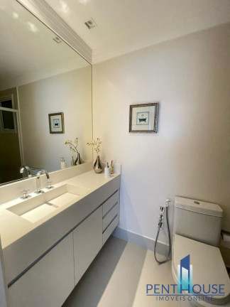 Imagem Apartamento com 3 Quartos à Venda, 117 m² em Centro - Balneário Camboriú Imagem Apartamento com 3 Quartos à Venda, 117 m² em Centro - Balneário Camboriú